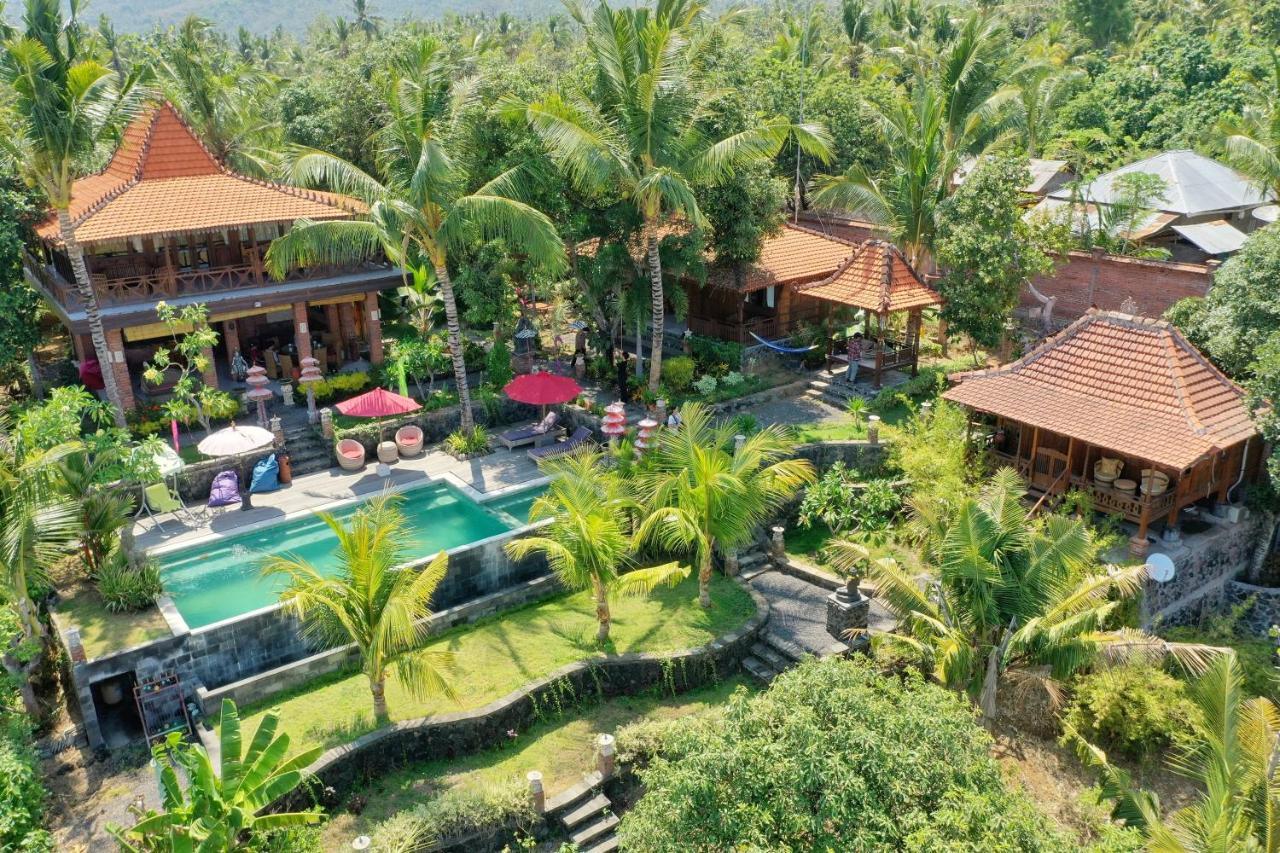 Villa Bantes Mps Kubutambahan  Exteriör bild