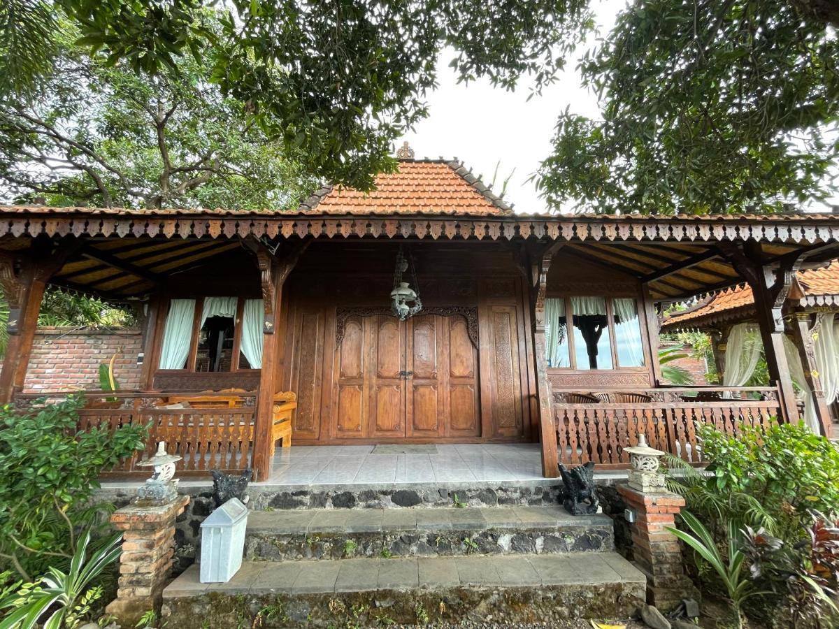 Villa Bantes Mps Kubutambahan  Exteriör bild