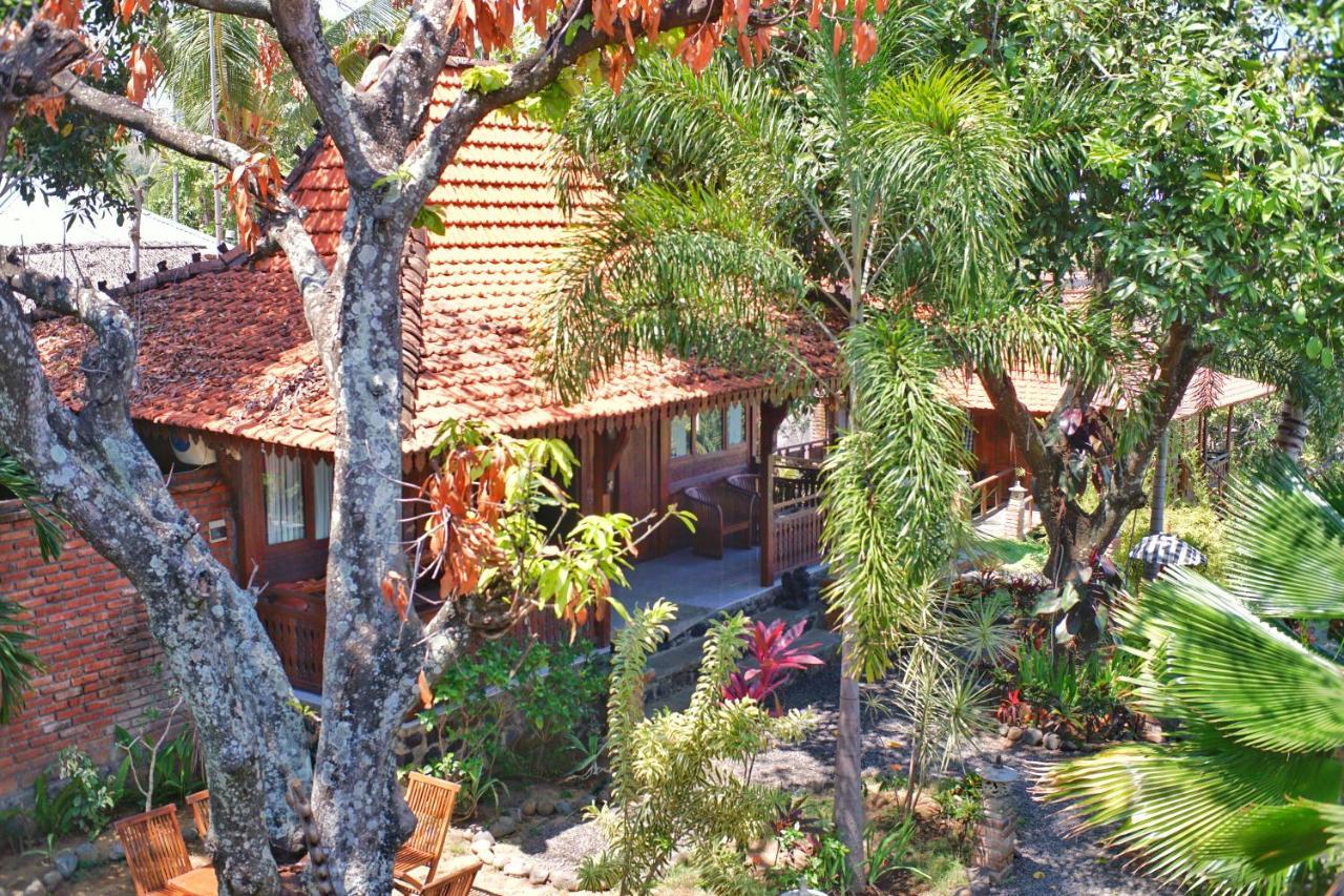 Villa Bantes Mps Kubutambahan  Exteriör bild